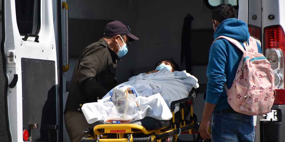Hospitales poblanos habilitan más camas para pacientes Covid