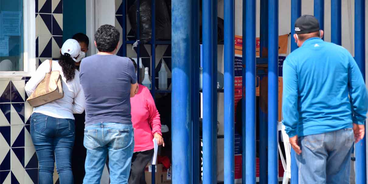 Puebla alcanza semáforo rojo Covid