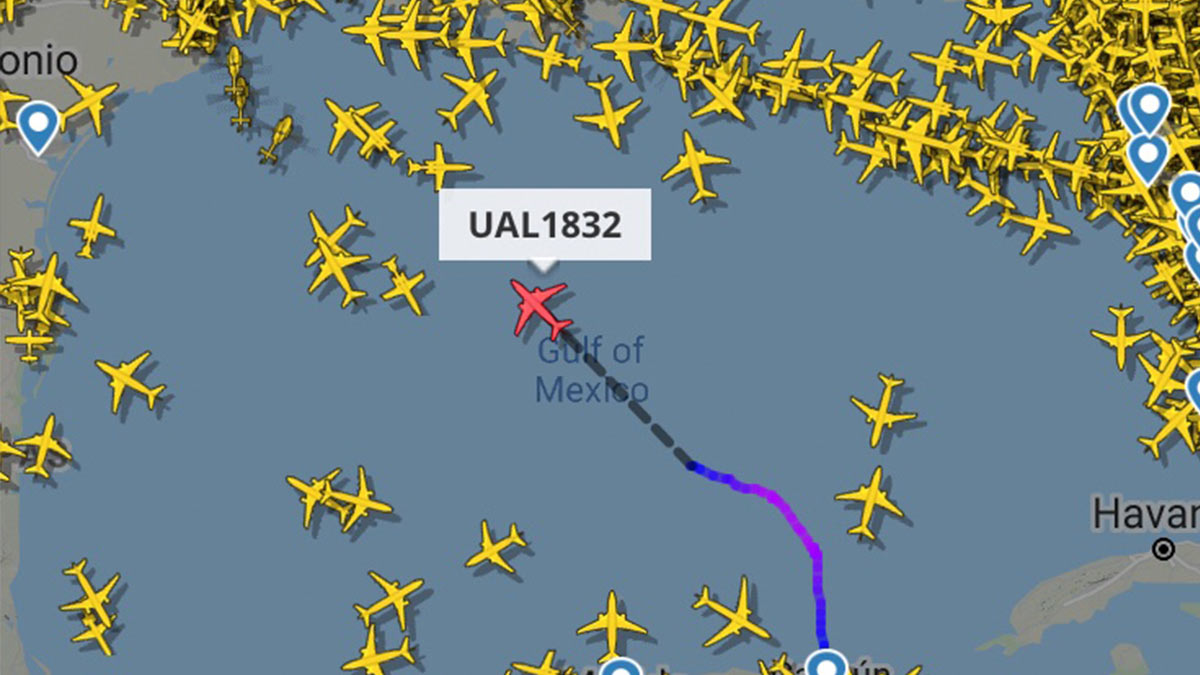 Pierde motor avión que volaba de Cancún a Houston