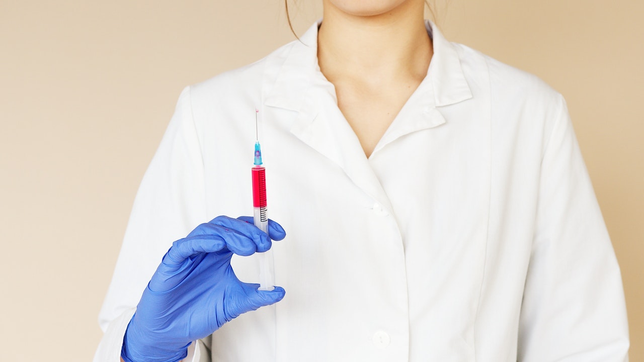 Aprueban dos vacunas chinas contra Coronavirus