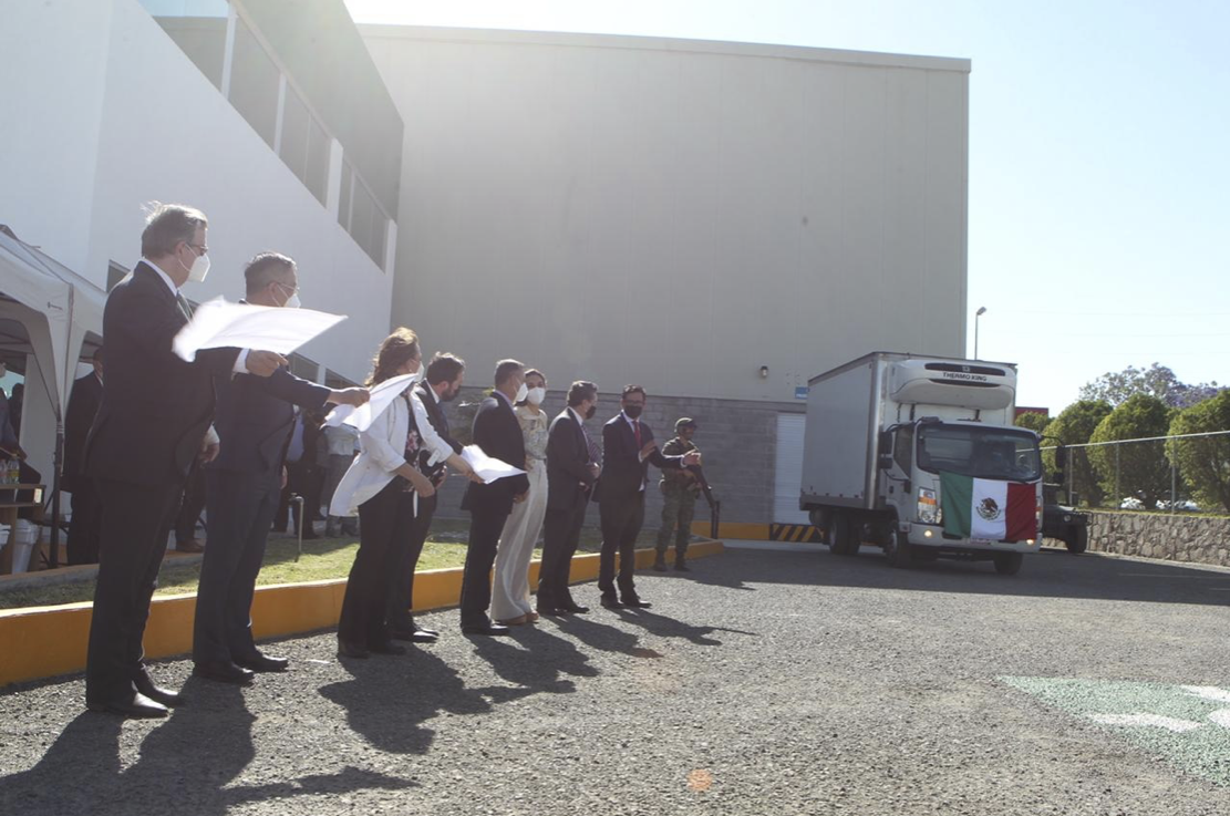Cofepris autoriza el uso de emergencia para lotes de vacuna CanSino envasados en México