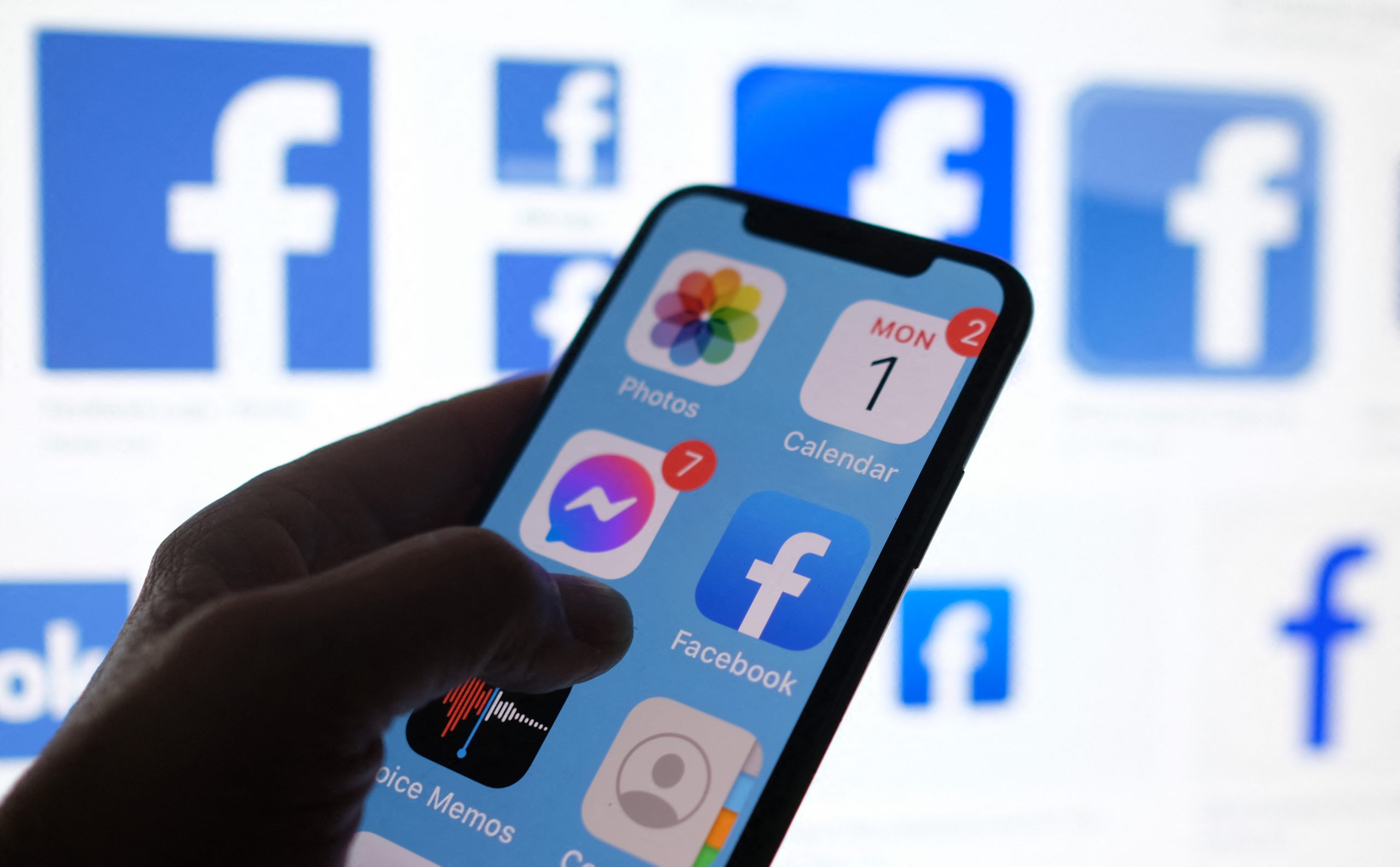 Datos de más de 500 millones de usuarios de Facebook, incluido el número telefónico de Zuckerberg, se filtran en la web