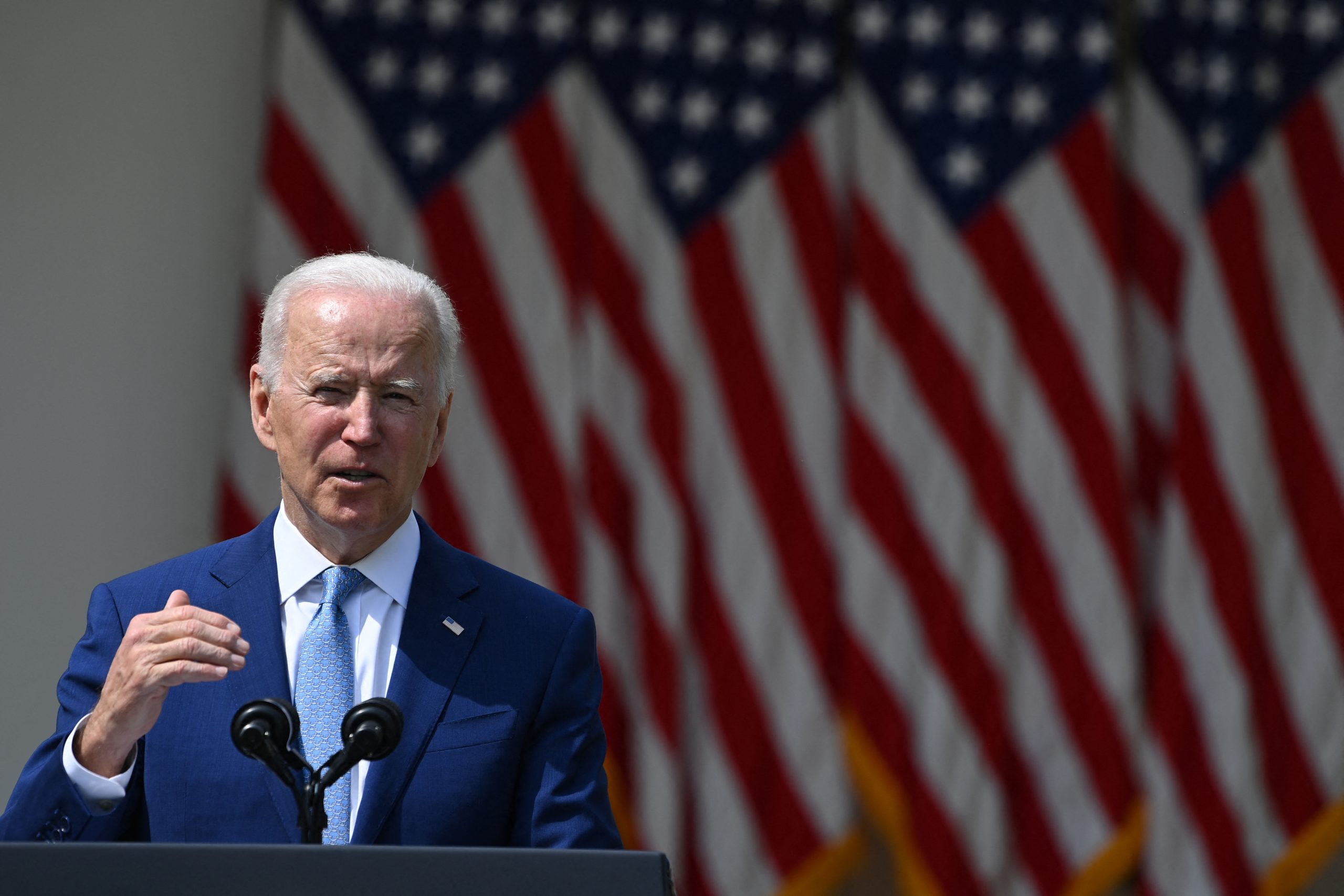 Biden asegura que EU padece ‘epidemia’ de armas de fuego y pide prohibir que particulares tengan fusiles de asalto
