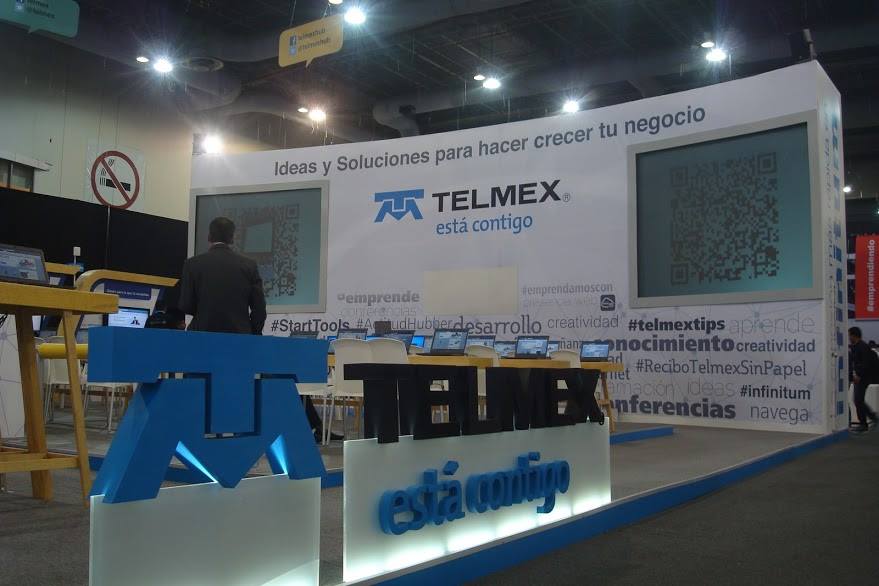 Acusa Presidente a Telmex de campaña contra reforma
