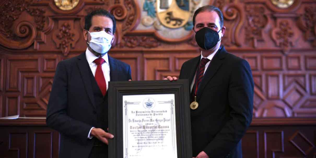 BUAP entrega Honoris Causa a Eduardo Ferrer Mac-Gregor