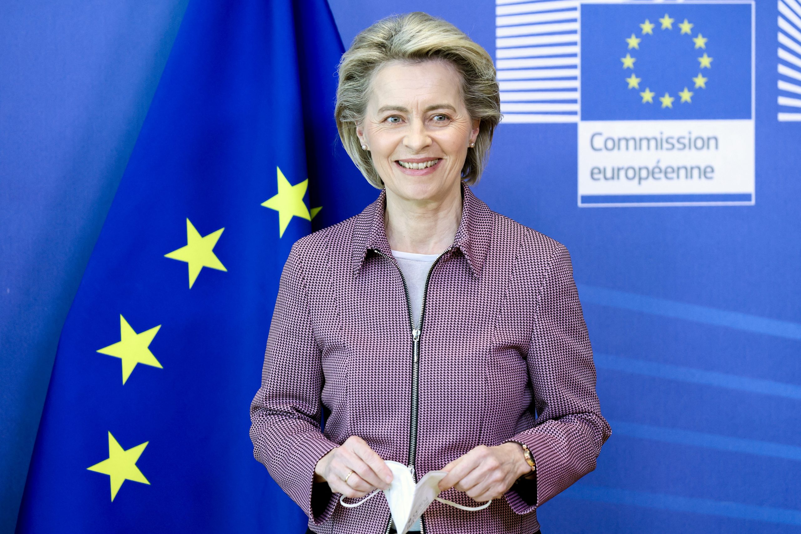 Comisión Europea propone permitir viajes no esenciales y entrada a personas inmunizadas contra covid-19