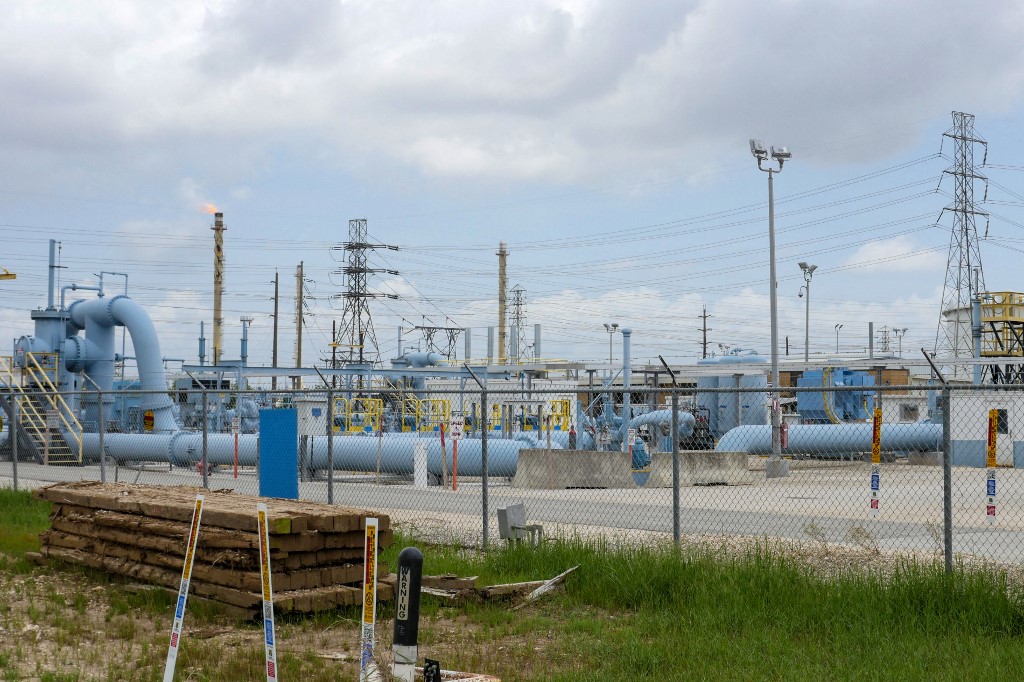 Compras de pánico de gasolina en EU tras ataque cibernético a red de oleoductos