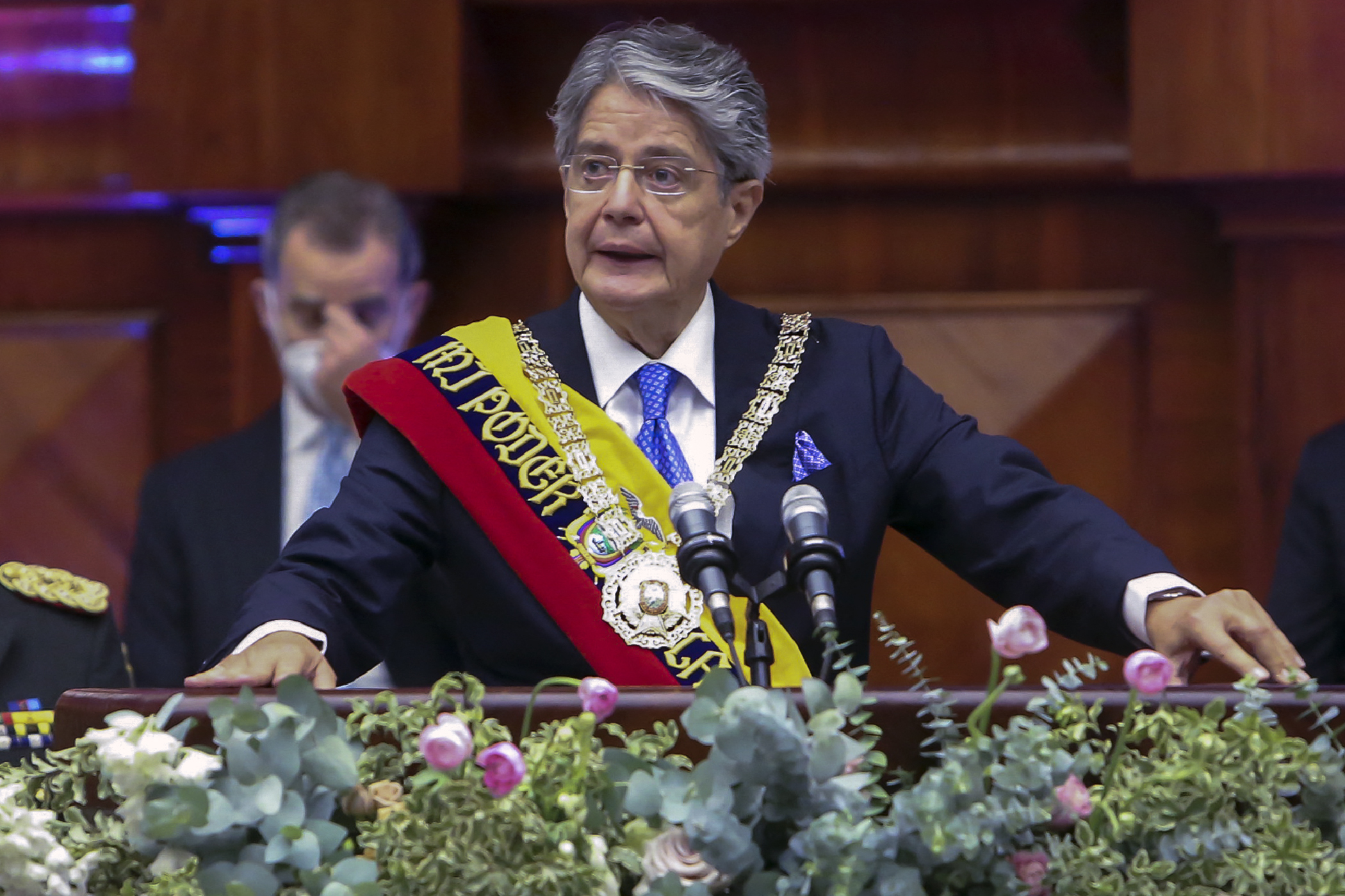 El exbanquero Guillermo Lasso es investido como presidente de Ecuador