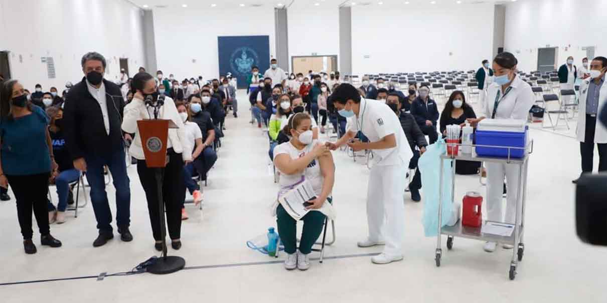 Arranca en la BUAP vacunación anti Covid de maestros de Puebla