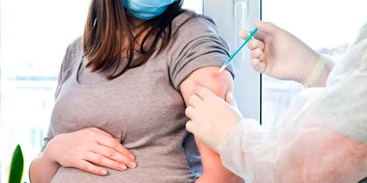 Vacuna anti Covid sólo a mujeres embarazadas con tres meses de gestación