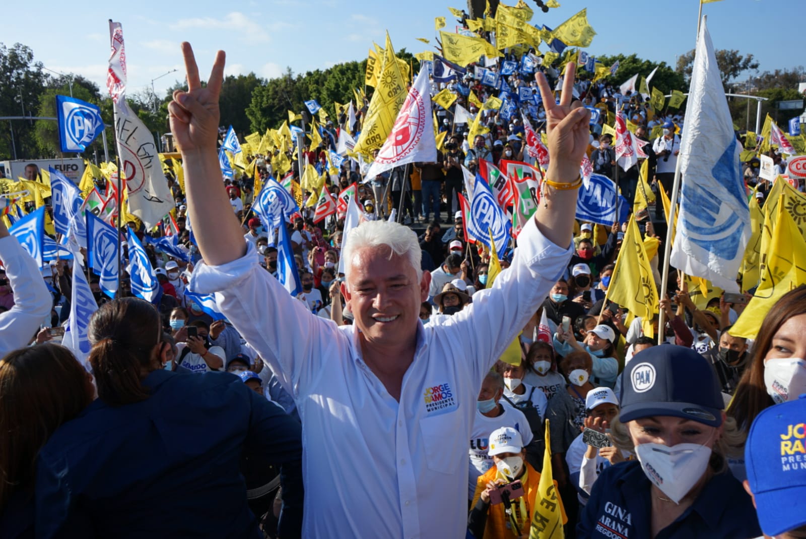 Cierra campaña Jorge Ramos con evento masivo en la glorieta Cuauhtémoc