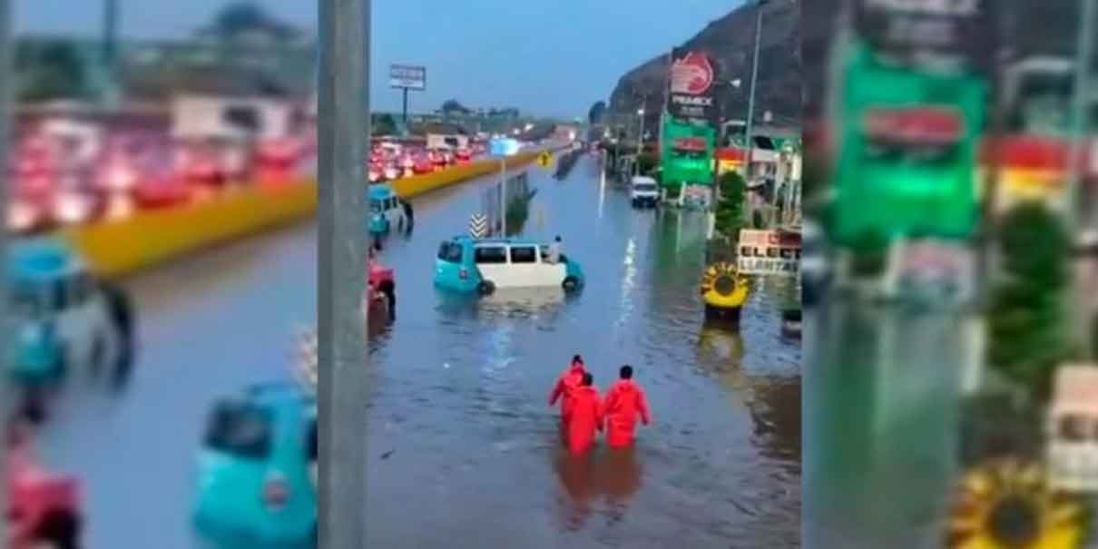 ¡Bajo el agua! Así amaneció la México-Puebla