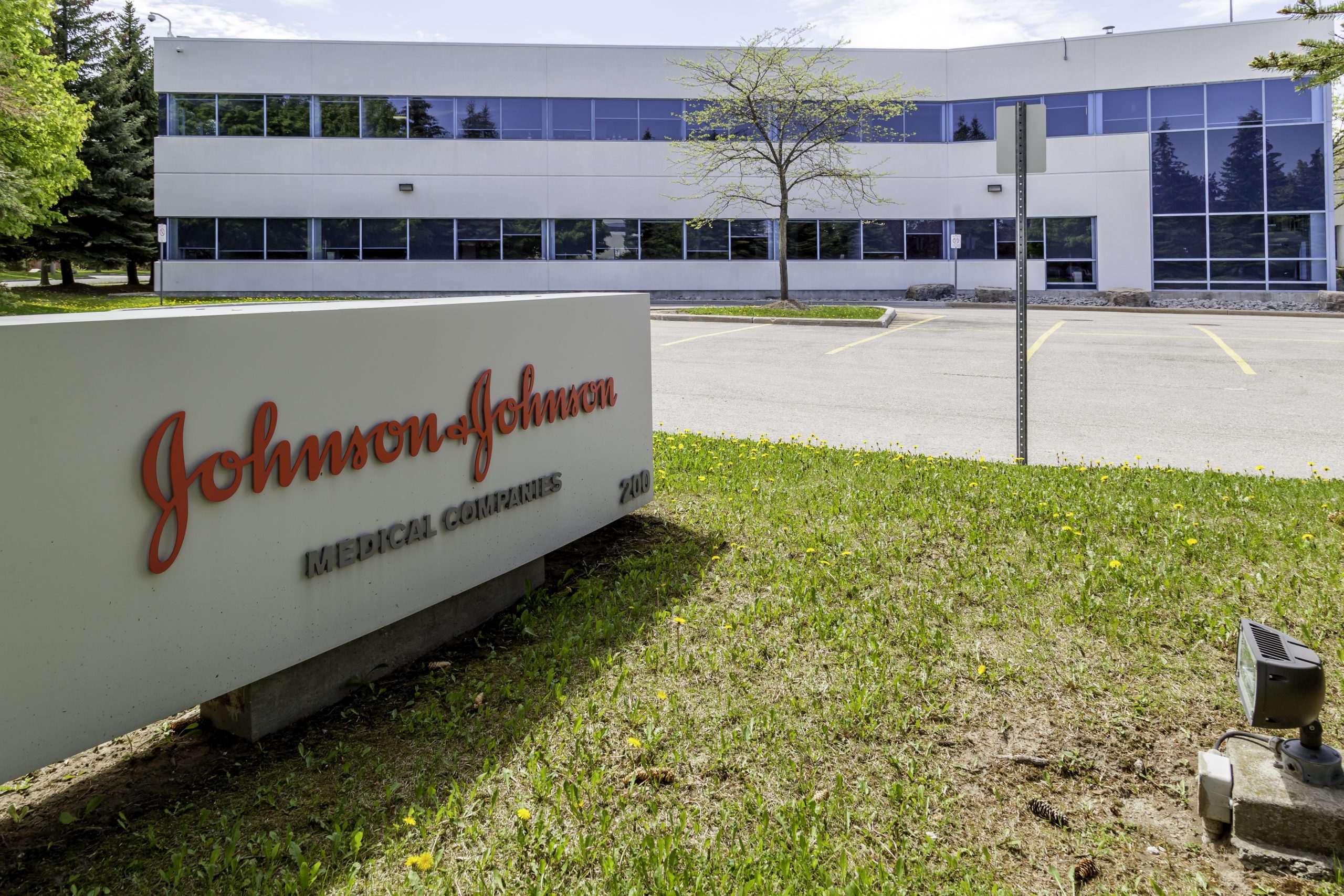 J&J