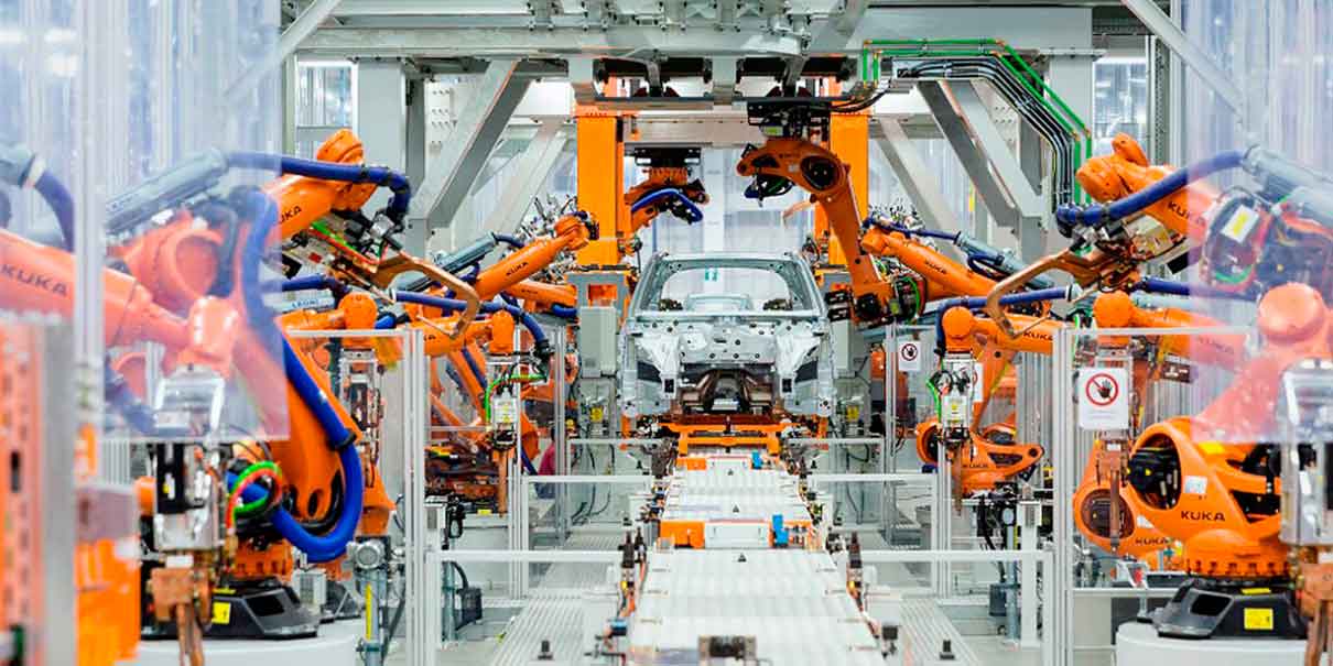 Suman dos días más de paro en Audi Puebla