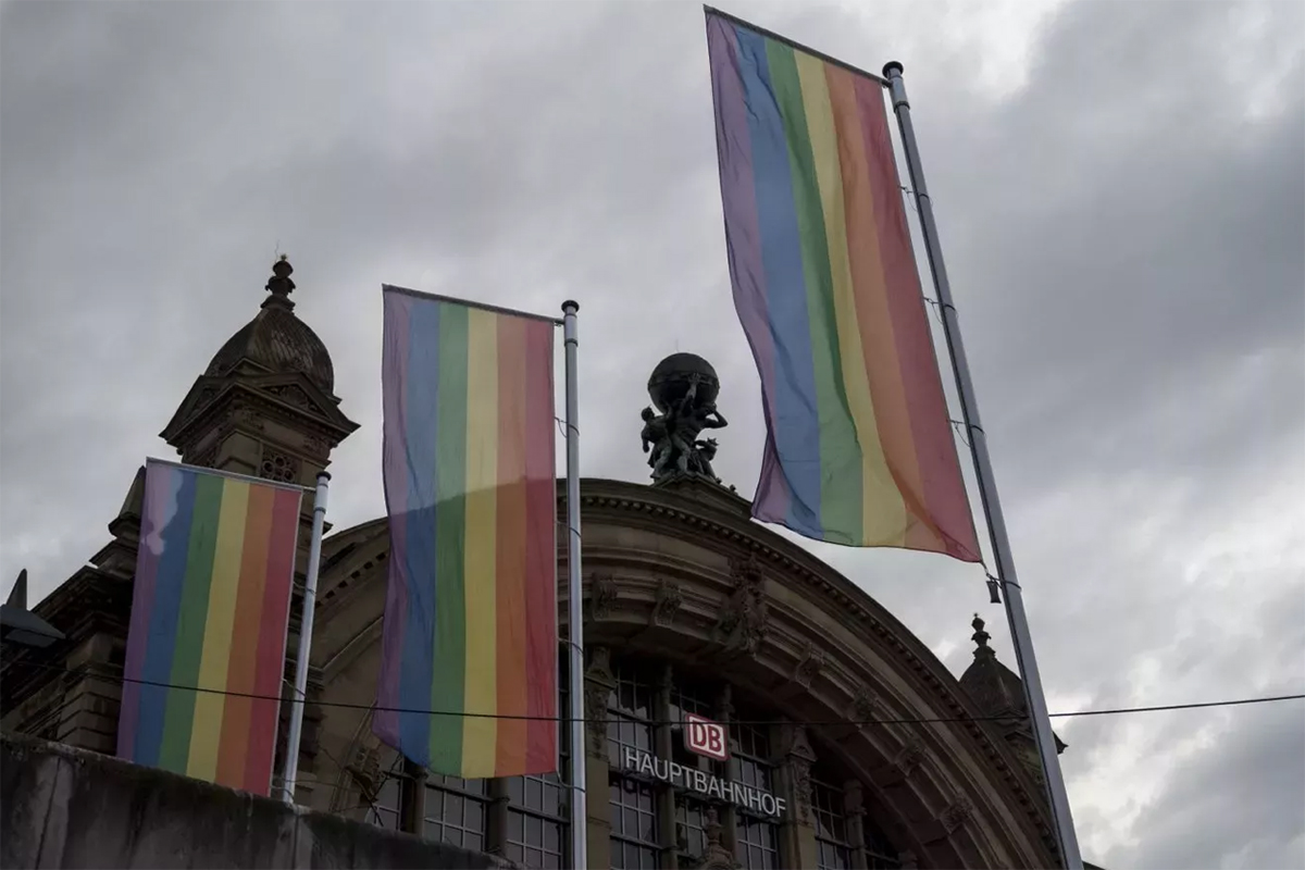 La UE podría detener la ayuda contra el covid-19 a Hungría tras ley de censura LGBT