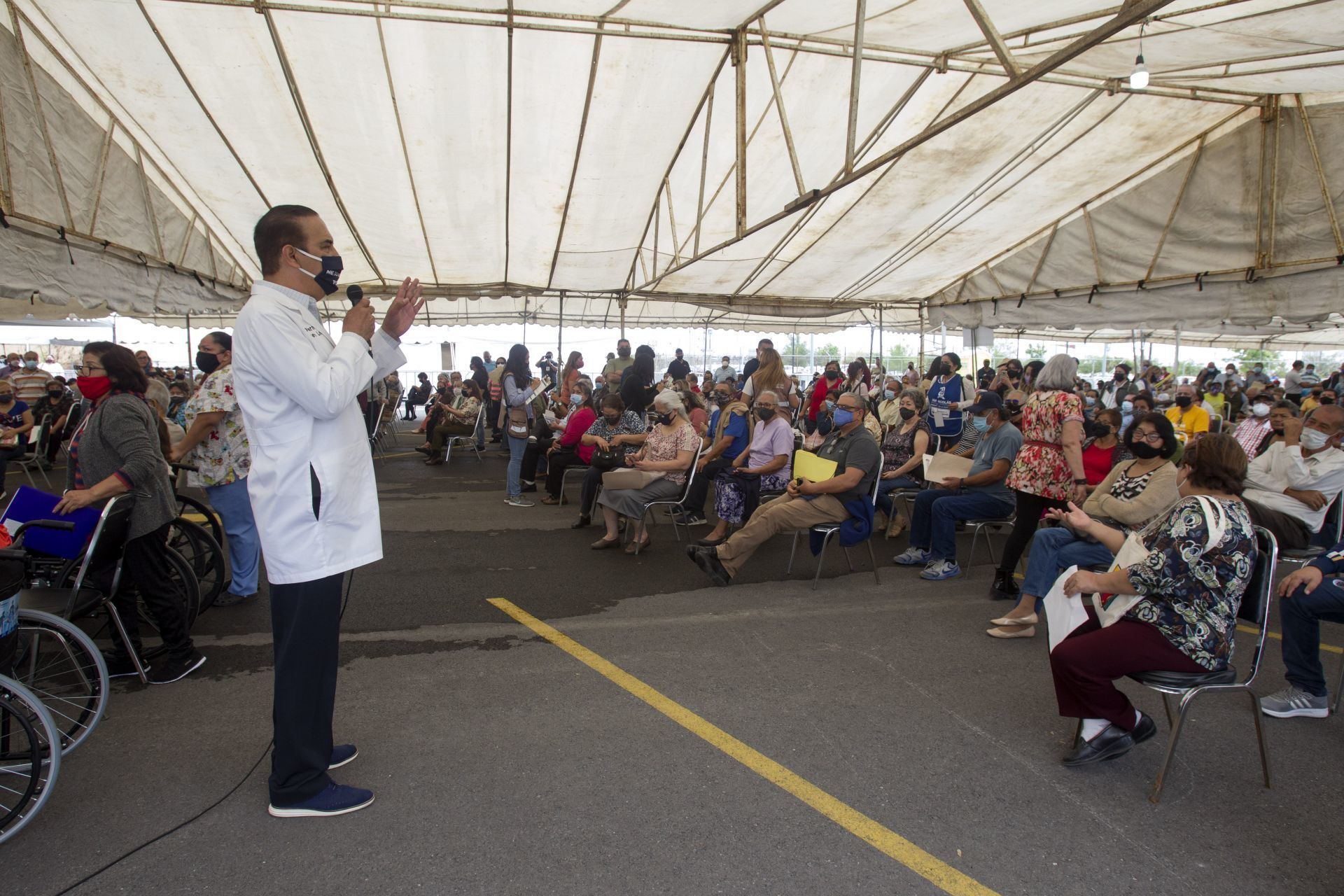 Secretario de Salud en el estado de Nuevo León, Manuel de la O. Cavazos