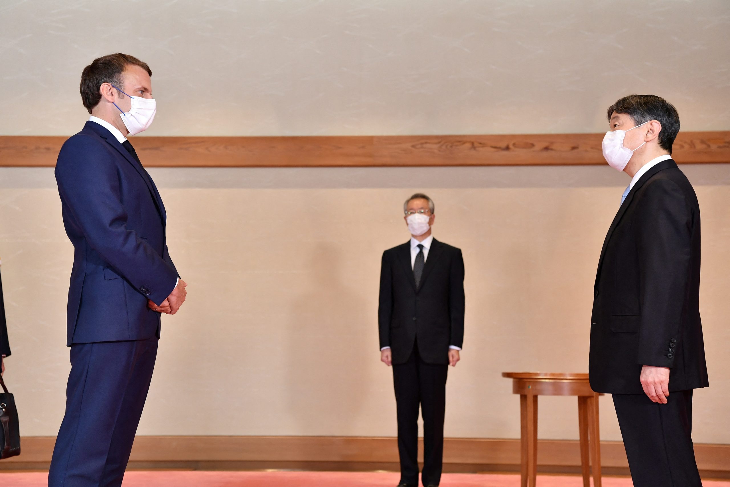 Emmanuel Macron y Naruhito