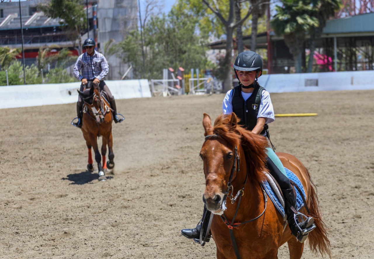 Anuncian competencia ecuestre de salto en Caliente Jockey Club.