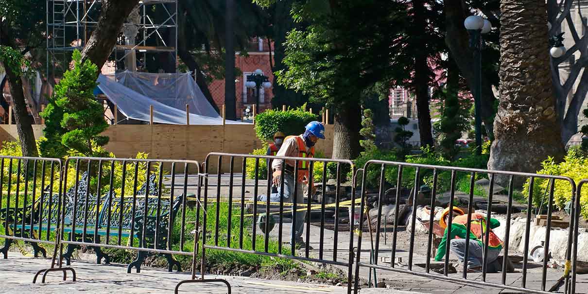 Zócalo de Puebla en pésimas condiciones tras obras