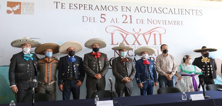 Presenta gobernador de Aguascalientes Congreso Nacional Charro en Querétaro