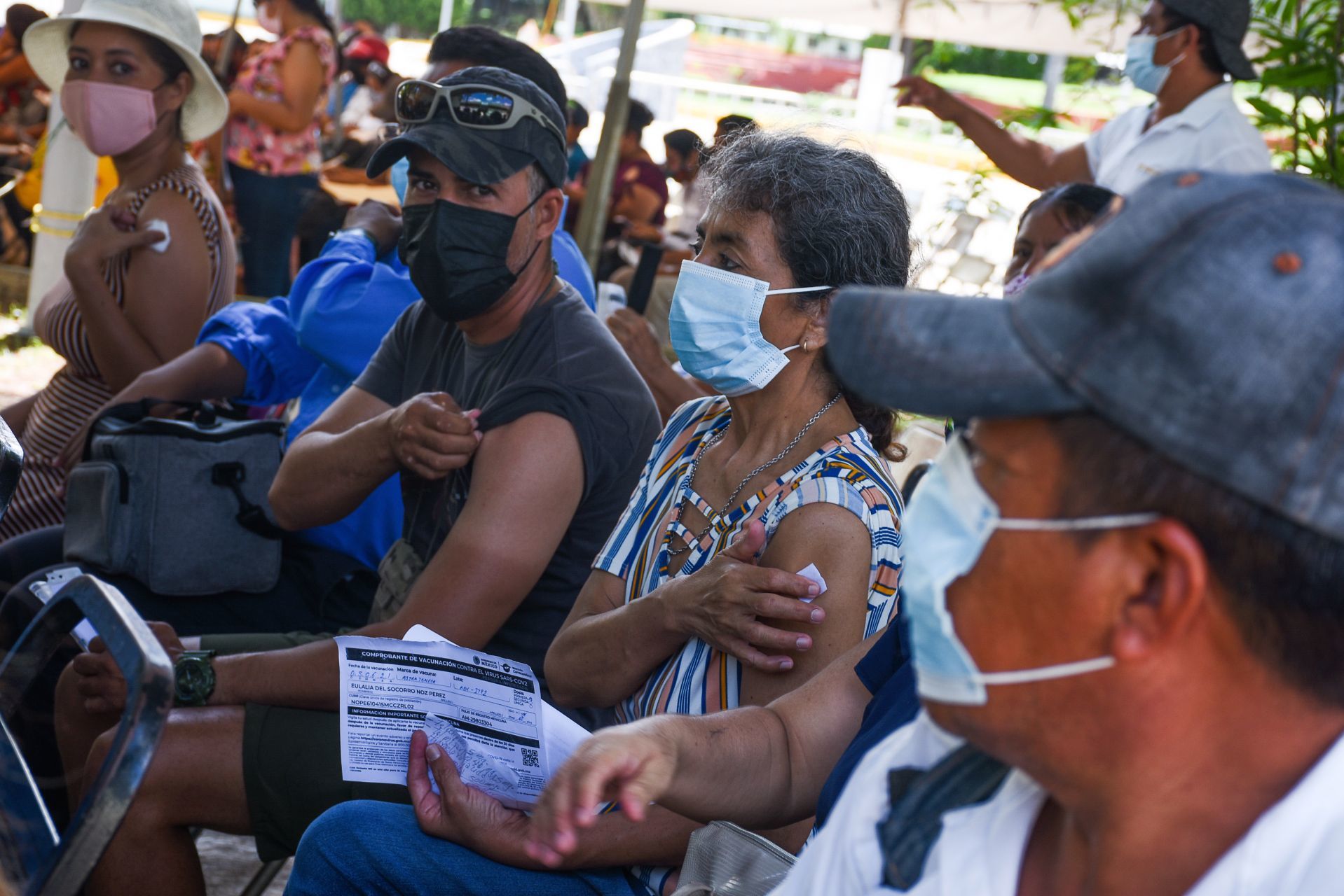 Covid-19: semáforo epidemiológico mantiene 7 entidades en riesgo máximo; la capital queda en naranja