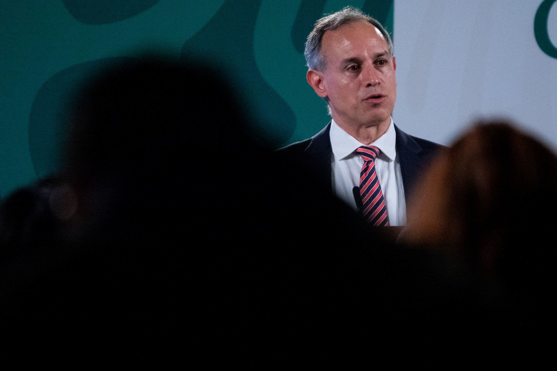 Covid-19: López-Gatell acepta que la variante Lambda ya circula en México