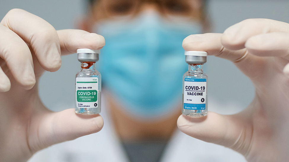 COVID-19: qué se sabe hasta ahora sobre la combinación de vacunas