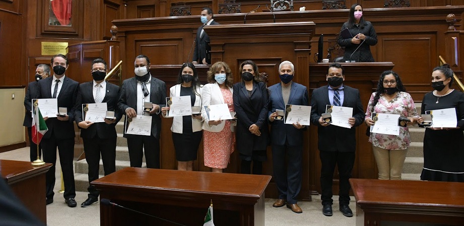 Entrega Congreso Estatal medallas a aguascalentenses destacados