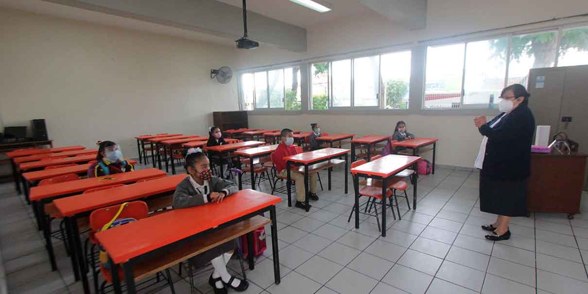 Escuelas de Puebla abiertas el 93% y en clases presenciales el 99% de docentes: SEP