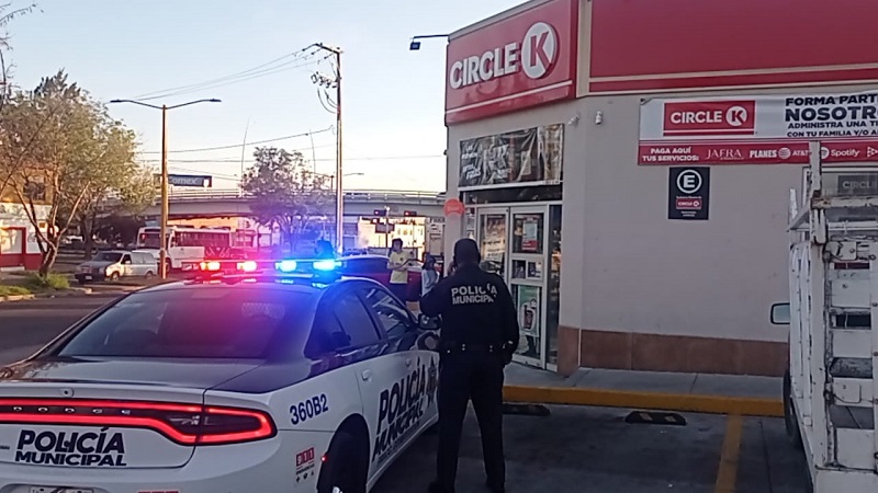 Muere mujer de 63 años al interior de una tienda de conveniencia en Aguascalientes