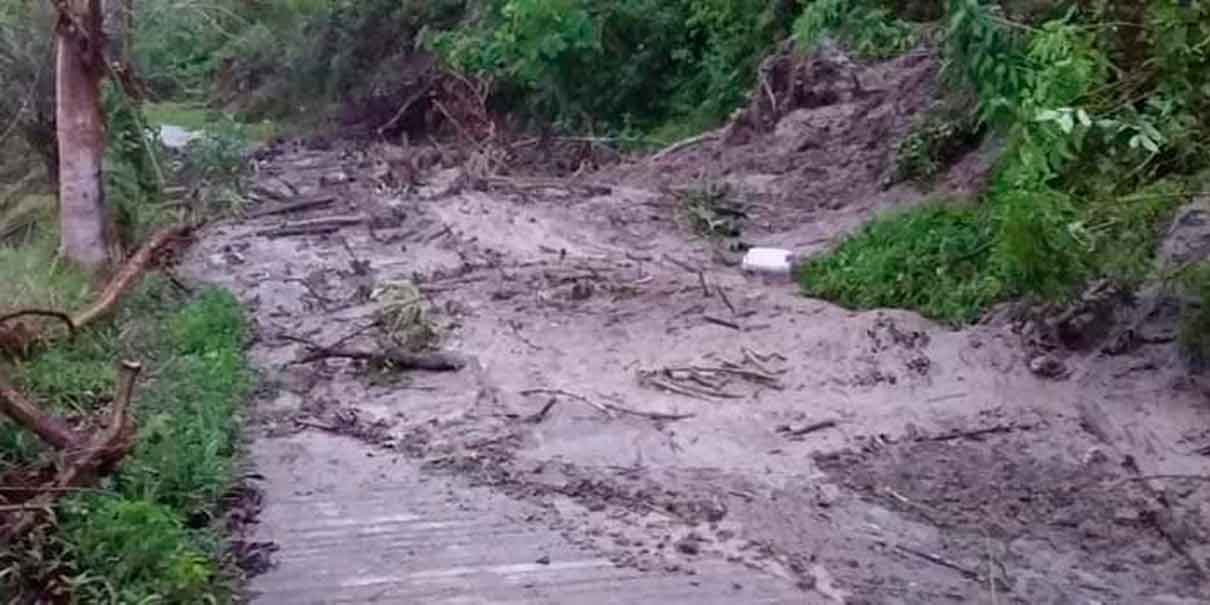 Lluvias causan deslaves en caminos rurales y estatales de Zihuateutla, Xicotepec y Tlacuilotepec