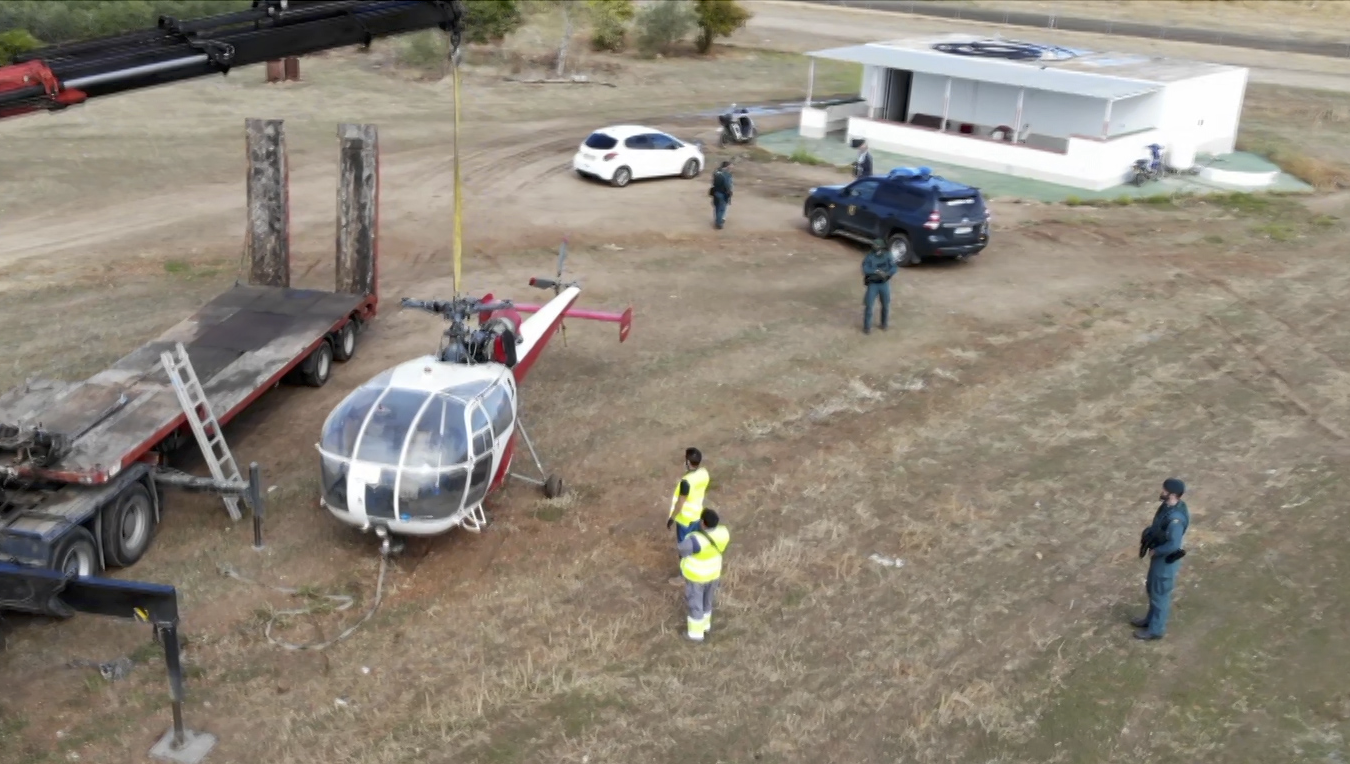 Desmantelan en España red que distribuía drogas con pilotos mexicanos
