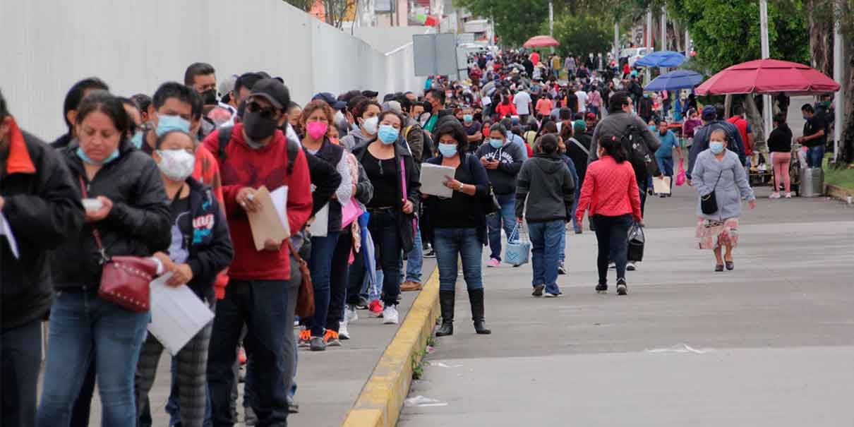 Con 8 puntos masivos el viernes inicia la vacunación de Centennials con Sputnik V en Puebla capital
