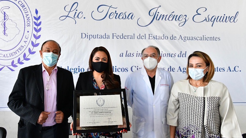 Se reúne Tere Jiménez con el Colegio de Médicos de Aguascalientes