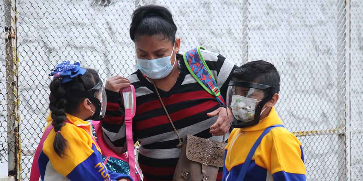 En Puebla, habrá sanciones si en 2022 papás no mandan a sus hijos a la escuela