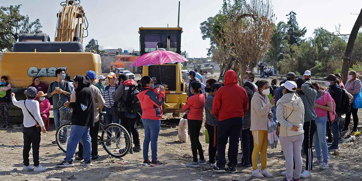 Familias inconformes en Xochimehuacán por dimensiones de nueva casa