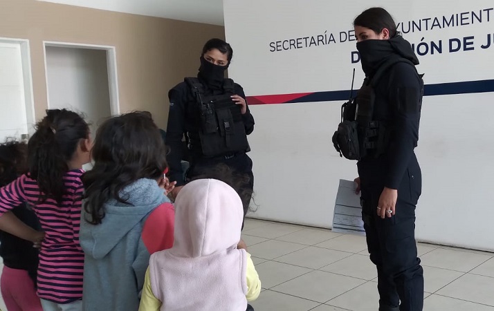 Rescatan a cuatro hermanas de 4 a 8 años de edad abandonadas en casa de VNSA