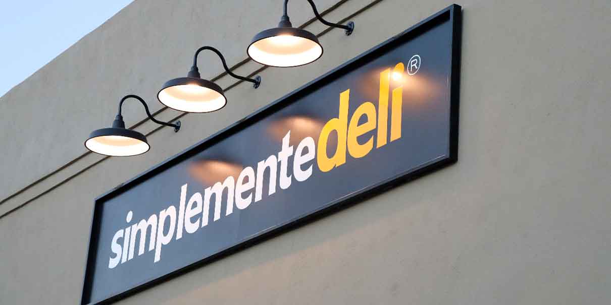 Inaugura Simplementedeli, nueva franquicia en Torreón y continúa su expansión