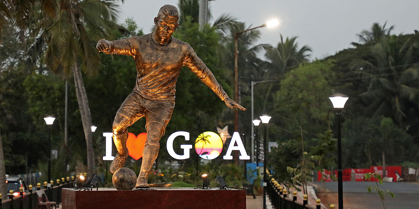 Pueblo de la India muestra enojo por estatua de Cristiano Ronaldo recién erigida