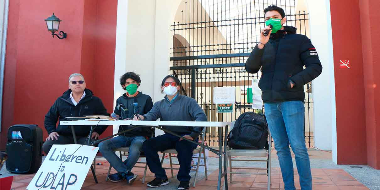 Comunidad Udlap piden apoyo de los poblanos para que les regresen su Campus