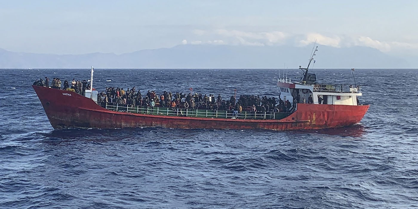 Más de 30 personas muertas y 50 desaparecidas tras naufragios en costas griegas