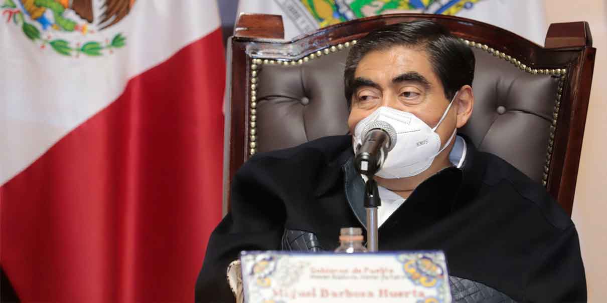 Miguel Barbosa, gobernador de Puebla da positivo a Covid