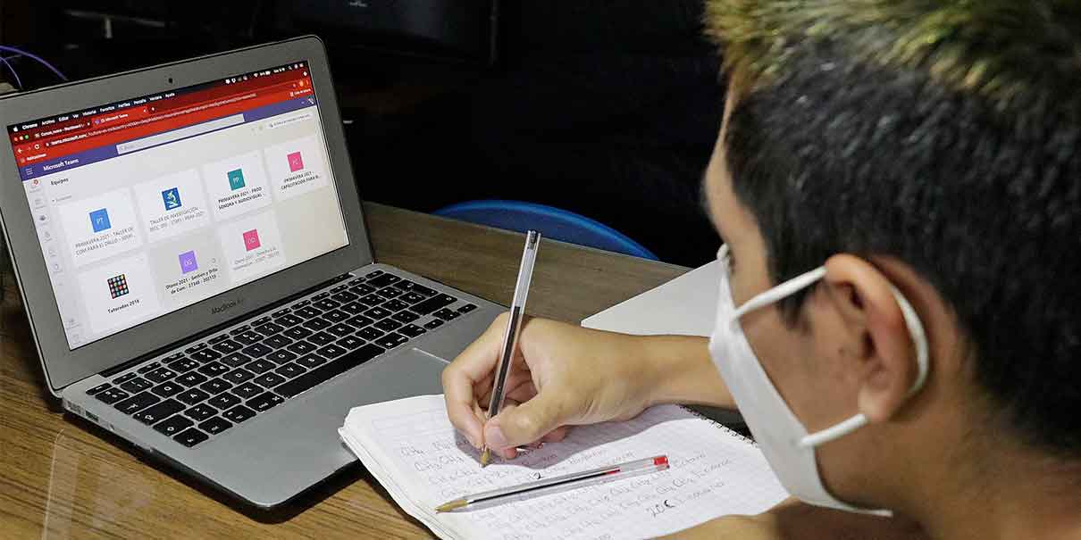 Por Covid, 30 escuelas públicas y 42 privadas con clases a distancia en Puebla: SEP Puebla