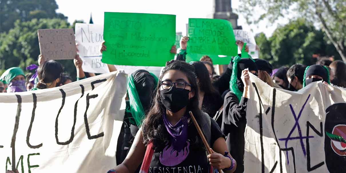 Propuesta de Morena da esperanza a feministas en aprobación del aborto en Puebla