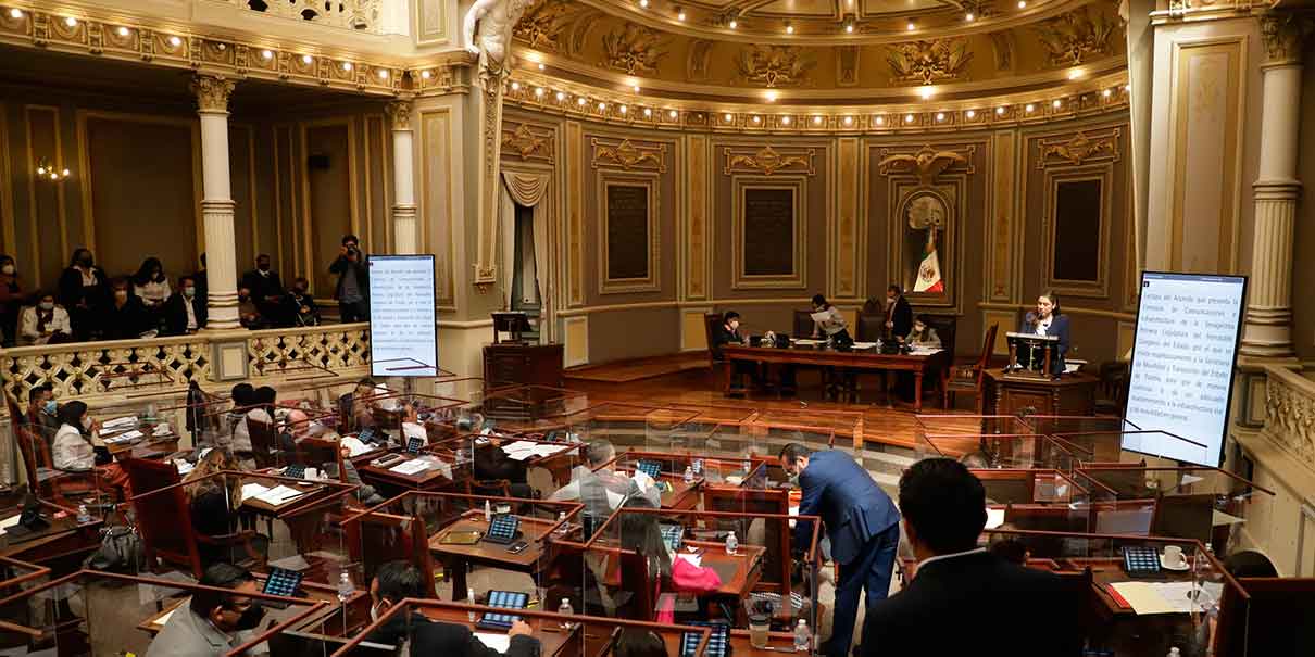 Suman cuatro diputados contagiados de Covid en Puebla