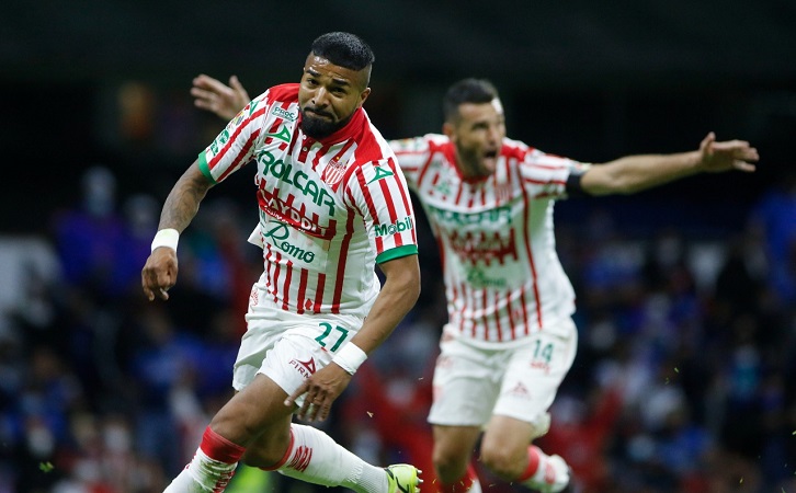 Con gol de último minuto, Necaxa vence a Cruz Azul
