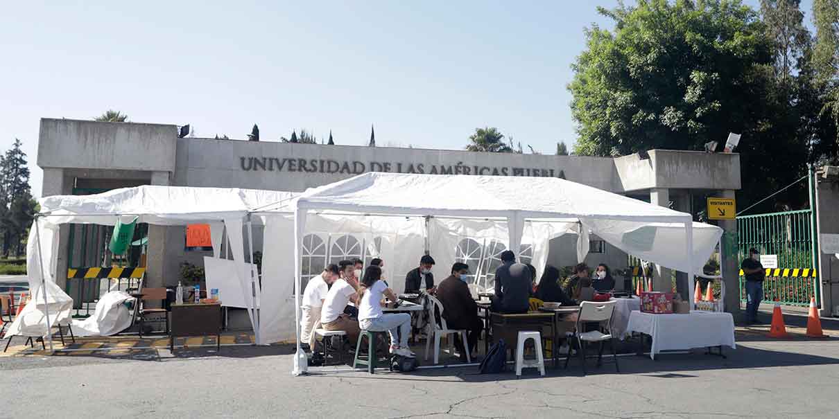 Siguen sin poder entrar personal y alumnos al Campus UDLA Puebla