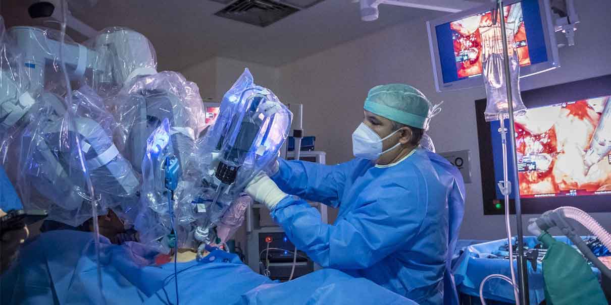 La cirugía robótica, técnica mínima de invasión