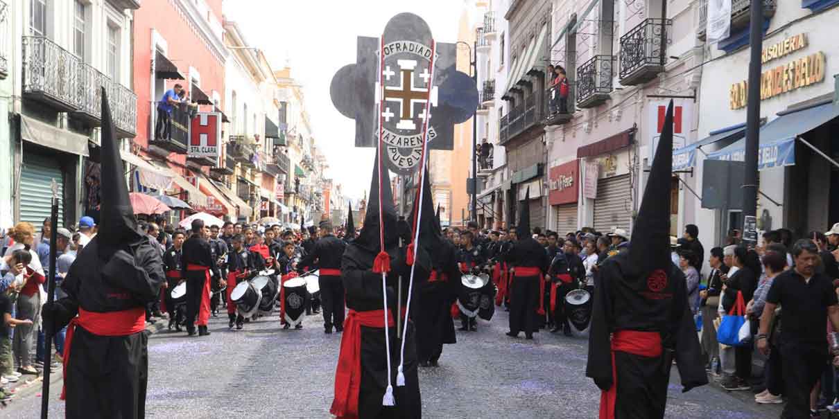 Reviven las tradiciones religiosas en Puebla; visita de las 7 casas, Procesión del Silencio y el Viacrucis