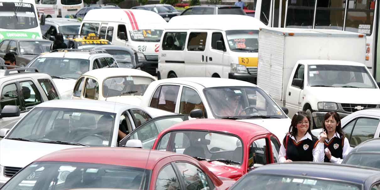 Volvió el caos vial en Puebla con el regreso a clases presenciales